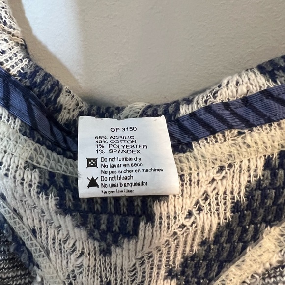 Maaji Activewear Racerback Diamond Patterned Tank Top Hoodie Knit Cover Up - Picture 4 of 6